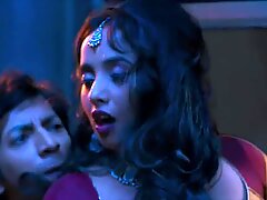 Секс в автобусе Rani Chatterjee